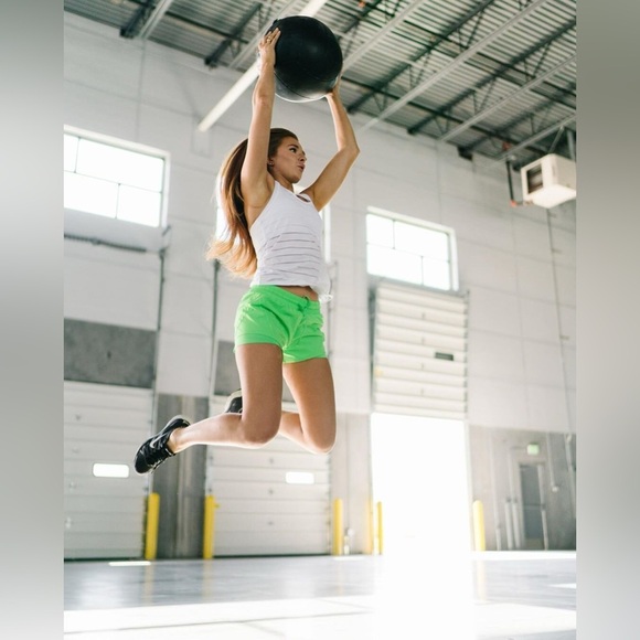 NWT Zyia Green Velocity Short - Picture 2 of 10